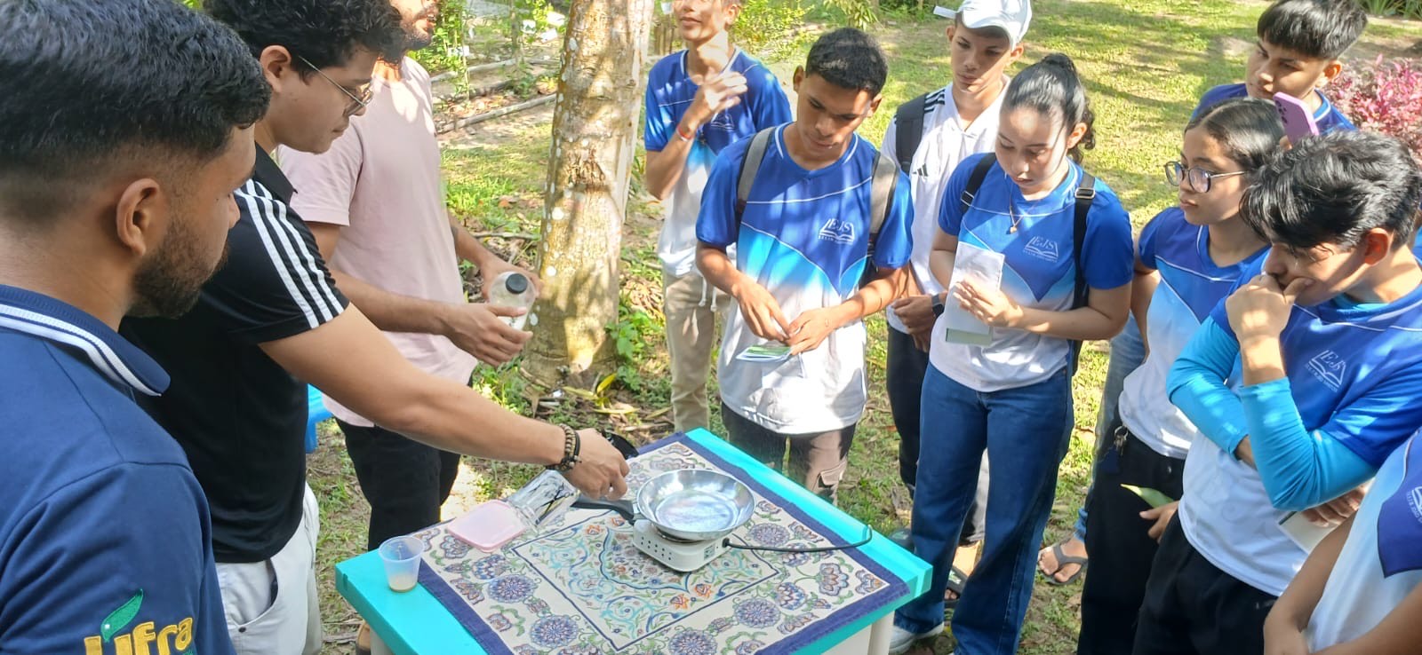 2701562d 8d89 4b87 b836 0703d19b13d0